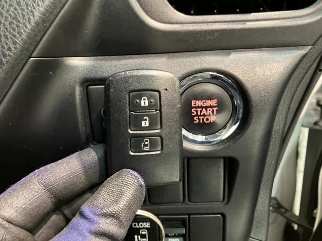 ノアＸ　ナビ　バックカメラ　左側電動スライドドア　クルコントヨタセーフティセンス　コーナーセンサー　ワンセグナビ　バックカメラ　ドラレコ　Ｂｌｕｅｔｏｏｔｈ　クルーズコントロール　左側電動スライドドア　スマートキー　オートエアコン　ＬＥＤ　オートライト（滋賀県）の中古車