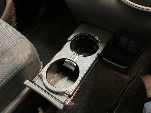 ノアＸ　ナビ　バックカメラ　左側電動スライドドア　クルコントヨタセーフティセンス　コーナーセンサー　ワンセグナビ　バックカメラ　ドラレコ　Ｂｌｕｅｔｏｏｔｈ　クルーズコントロール　左側電動スライドドア　スマートキー　オートエアコン　ＬＥＤ　オートライト（滋賀県）の中古車