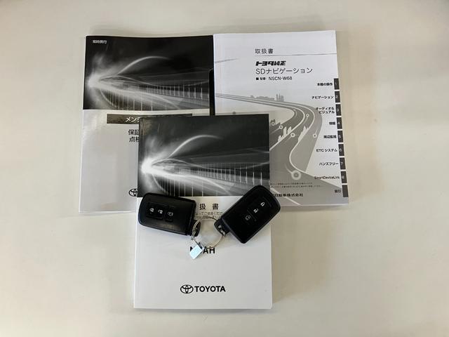 ノアＸ　ナビ　バックカメラ　左側電動スライドドア　クルコントヨタセーフティセンス　コーナーセンサー　ワンセグナビ　バックカメラ　ドラレコ　Ｂｌｕｅｔｏｏｔｈ　クルーズコントロール　左側電動スライドドア　スマートキー　オートエアコン　ＬＥＤ　オートライト（滋賀県）の中古車