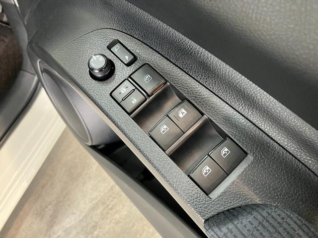 シエンタＧ　フルセグナビ　バックカメラ　ドラレコ　両側パワスラトヨタセーフティセンス　フルセグナビ　バックカメラ　ＤＶＤ再生　Ｂｌｕｅｔｏｏｔｈ　ドラレコ　ＥＴＣ　両側電動スライドドア　オートエアコン　スマートキー　電動格納式ミラー　エコアイドル　社外アルミ（滋賀県）の中古車