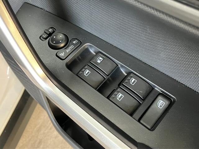 ロッキーレミアムＧ　９型ディスプレイオーディオ　Ｂカメラ　ドラレコ衝突被害軽減ブレーキ　コーナーセンサー　９型ディスプレイオーディオ　フルセグ　バックカメラ　Ｂｌｕｅｔｏｏｔｈ　ＵＳＢ　ドラレコ　ＴＶコントロール　前席シートヒーター　ＬＥＤ　レーダークルコン（滋賀県）の中古車