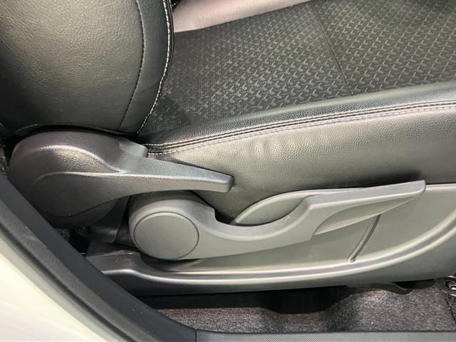 ロッキーレミアムＧ　９型ディスプレイオーディオ　Ｂカメラ　ドラレコ衝突被害軽減ブレーキ　コーナーセンサー　９型ディスプレイオーディオ　フルセグ　バックカメラ　Ｂｌｕｅｔｏｏｔｈ　ＵＳＢ　ドラレコ　ＴＶコントロール　前席シートヒーター　ＬＥＤ　レーダークルコン（滋賀県）の中古車