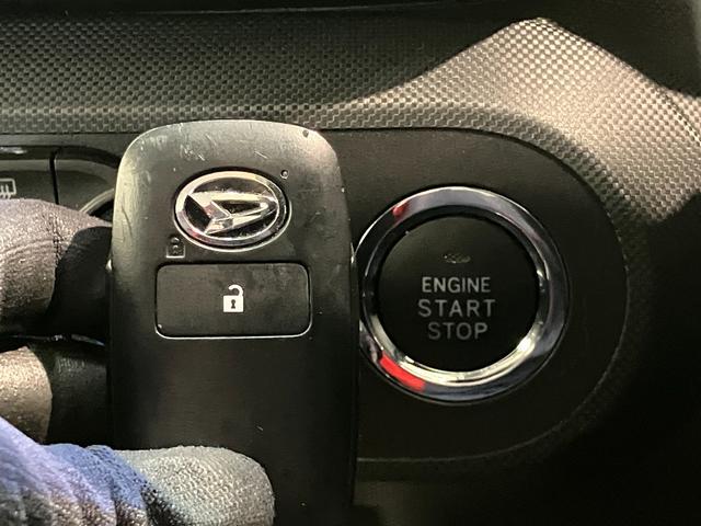 ロッキーレミアムＧ　９型ディスプレイオーディオ　Ｂカメラ　ドラレコ衝突被害軽減ブレーキ　コーナーセンサー　９型ディスプレイオーディオ　フルセグ　バックカメラ　Ｂｌｕｅｔｏｏｔｈ　ＵＳＢ　ドラレコ　ＴＶコントロール　前席シートヒーター　ＬＥＤ　レーダークルコン（滋賀県）の中古車