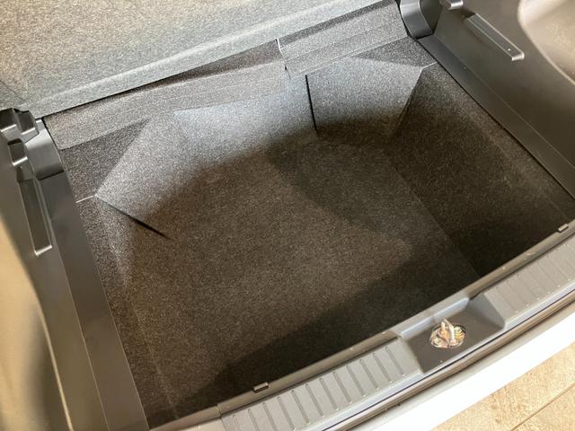 ロッキーレミアムＧ　９型ディスプレイオーディオ　Ｂカメラ　ドラレコ衝突被害軽減ブレーキ　コーナーセンサー　９型ディスプレイオーディオ　フルセグ　バックカメラ　Ｂｌｕｅｔｏｏｔｈ　ＵＳＢ　ドラレコ　ＴＶコントロール　前席シートヒーター　ＬＥＤ　レーダークルコン（滋賀県）の中古車