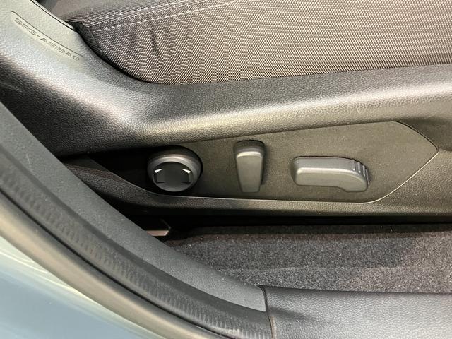 クロストレックリミテッド　４ＷＤ　１１．６型ナビ　Ｂカメラ　クルコン衝突被害軽減ブレーキ（アイサイト）　フルセグナビ　バックカメラ　ドラレコ　ＥＴＣ　Ｂｌｕｅｔｏｏｔｈ　ＵＳＢ　レーダークルーズコントロール　シート＆ハンドルヒーター　ＬＥＤ　スマートキー　４ＷＤ（滋賀県）の中古車