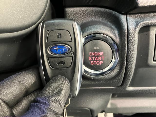 クロストレックリミテッド　４ＷＤ　１１．６型ナビ　Ｂカメラ　クルコン衝突被害軽減ブレーキ（アイサイト）　フルセグナビ　バックカメラ　ドラレコ　ＥＴＣ　Ｂｌｕｅｔｏｏｔｈ　ＵＳＢ　レーダークルーズコントロール　シート＆ハンドルヒーター　ＬＥＤ　スマートキー　４ＷＤ（滋賀県）の中古車