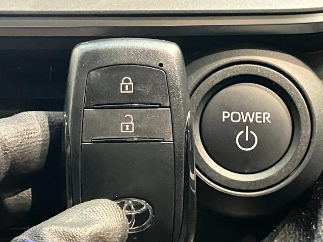 プリウスG ディスプレイオーディオ バックカメラ レーダークルコントヨタセーフティセンス 8型ディスプレイオーディオ バックカメラ Bluetooth USB フルセグ 前席シートヒーター クルーズコントロール オートエアコン オートライト スマートキー(滋賀県)の中古車