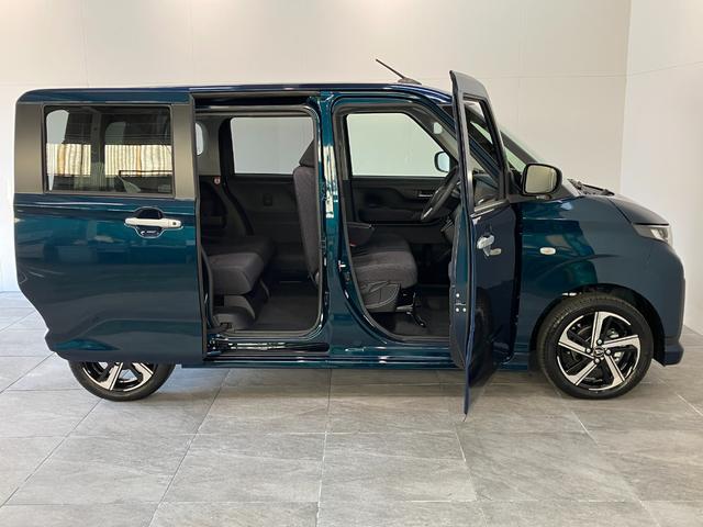 ムーヴＲＳ　両側パワスラ　レーダークルコン　届出済未使用車衝突被害軽減ブレーキ　コーナーセンサー　バックカメラ（ナビ装着時用）　両側電動スライドドア　ＬＥＤ　オートライト　オートエアコン　電動パーキングブレーキ　レーダークルーズコントロール　エコアイドル（滋賀県）の中古車