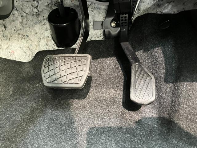 ムーヴＲＳ　両側パワスラ　レーダークルコン　届出済未使用車衝突被害軽減ブレーキ　コーナーセンサー　バックカメラ（ナビ装着時用）　両側電動スライドドア　ＬＥＤ　オートライト　オートエアコン　電動パーキングブレーキ　レーダークルーズコントロール　エコアイドル（滋賀県）の中古車