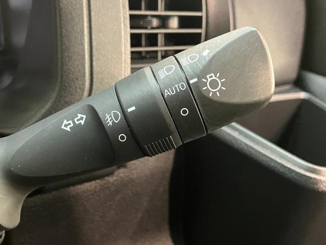 ハイゼットカーゴクルーズターボ コーナーセンサー スマートキー LED衝突被害軽減ブレーキ スマアシ コーナーセンサー ターボ スマートキー 前席パワーウインドウ CDステレオ 両側スライドドア LEDヘッドライト オートライト 電動格納式ミラー マニュアルエアコン(滋賀県)の中古車