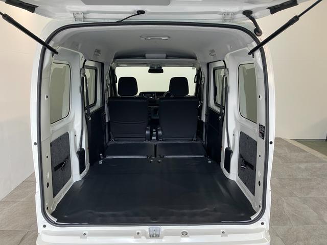 ハイゼットカーゴクルーズターボ コーナーセンサー スマートキー LED衝突被害軽減ブレーキ スマアシ コーナーセンサー ターボ スマートキー 前席パワーウインドウ CDステレオ 両側スライドドア LEDヘッドライト オートライト 電動格納式ミラー マニュアルエアコン(滋賀県)の中古車