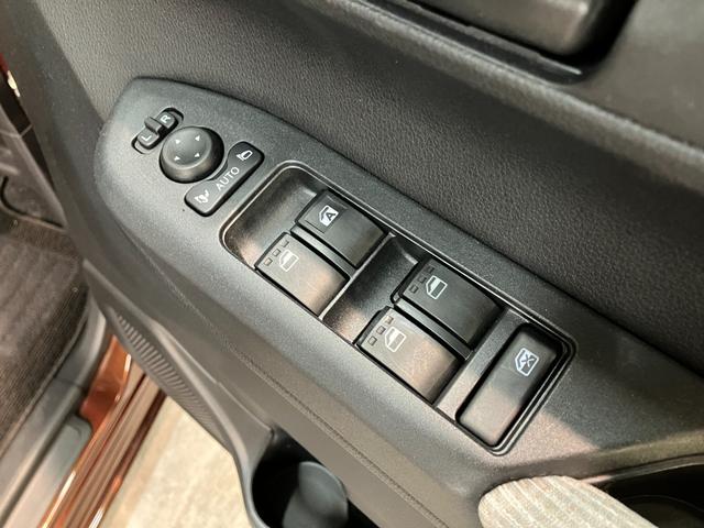 ムーヴＸ　９型ディスプレイオーディオ　フルセグ　バックカメラ衝突被害軽減ブレーキ　コーナーセンサー　９型ディスプレイオーディオ　フルセグ　バックカメラ　Ｂｌｕｅｔｏｏｔｈ　ＵＳＢ　左側電動スライドドア　ＬＥＤ　ワイヤレス充電器　スマートキー　エコアイドル（滋賀県）の中古車