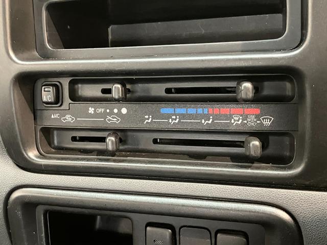 ハイゼットカーゴスペシャル AT車 AM/FMラジオ 走行4万8千キロAM/FMラジオ マニュアルエアコン マニュアルレベリング 両側スライドドア ハイルーフ(滋賀県)の中古車