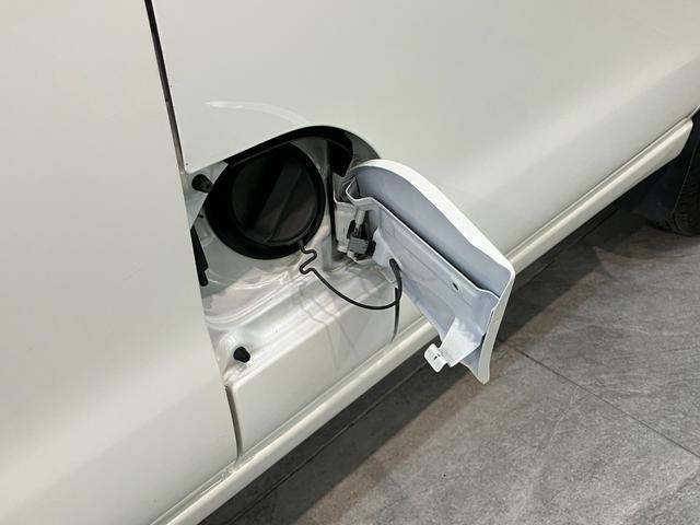 ハイゼットカーゴスペシャル AT車 AM/FMラジオ 走行4万8千キロAM/FMラジオ マニュアルエアコン マニュアルレベリング 両側スライドドア ハイルーフ(滋賀県)の中古車