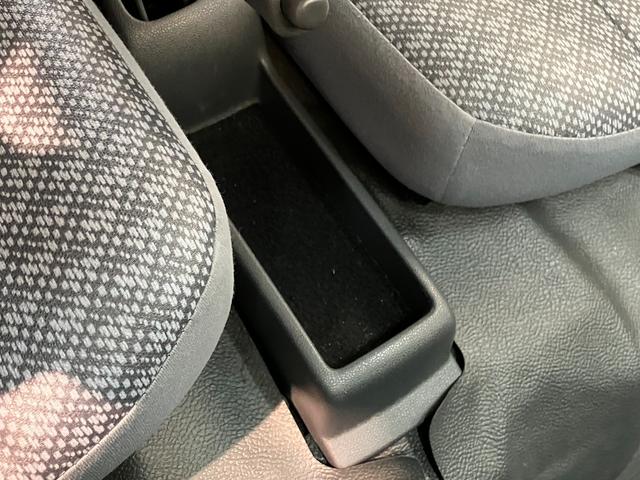 ハイゼットカーゴスペシャル AT車 AM/FMラジオ 走行4万8千キロAM/FMラジオ マニュアルエアコン マニュアルレベリング 両側スライドドア ハイルーフ(滋賀県)の中古車