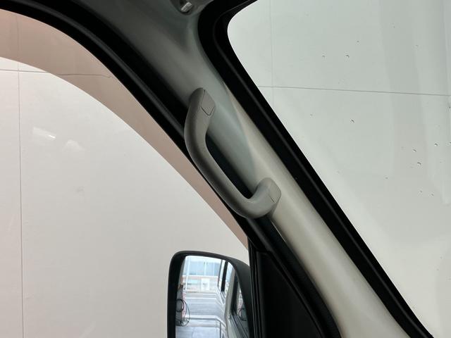 ハイゼットカーゴスペシャル AT車 AM/FMラジオ 走行4万8千キロAM/FMラジオ マニュアルエアコン マニュアルレベリング 両側スライドドア ハイルーフ(滋賀県)の中古車