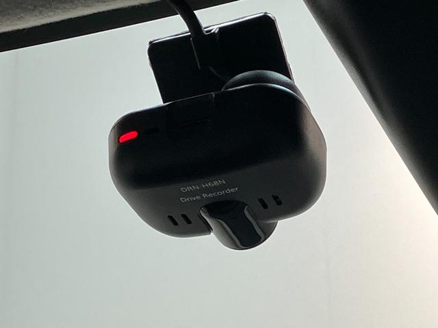 ムーヴキャンバスＧメイクアップＳＡ３　８型ナビ　初音ミクリミテッドＰＫＧ衝突被害軽減ブレーキ　８型フルセグナビ　パノラマカメラ　ＤＶＤ再生　Ｂｌｕｅｔｏｏｔｈ　ＵＳＢ　ドラレコ　ＥＴＣ　ＬＥＤヘッドライト　オートライト　オートエアコン　スマートキー　エコアイドル（滋賀県）の中古車