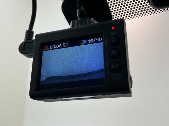 プリウスSセーフティプラス フルセグナビ バックカメラ ドラレコトヨタセーフティセンス フルセグナビ バックカメラ ドラレコ ETC DVD再生 Bluetooth クルーズコントロール LEDヘッドライト オートライト オートエアコン 電格ミラー ハイブリッド車(滋賀県)の中古車