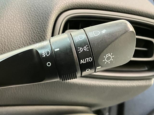 プリウスSセーフティプラス フルセグナビ バックカメラ ドラレコトヨタセーフティセンス フルセグナビ バックカメラ ドラレコ ETC DVD再生 Bluetooth クルーズコントロール LEDヘッドライト オートライト オートエアコン 電格ミラー ハイブリッド車(滋賀県)の中古車