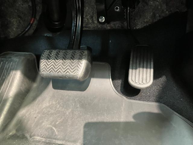 プリウスSセーフティプラス フルセグナビ バックカメラ ドラレコトヨタセーフティセンス フルセグナビ バックカメラ ドラレコ ETC DVD再生 Bluetooth クルーズコントロール LEDヘッドライト オートライト オートエアコン 電格ミラー ハイブリッド車(滋賀県)の中古車