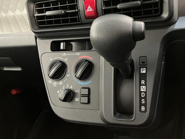 タントスローパーＬ　コーナーセンサー　ＣＤステレオ　車検整備付衝突被害軽減ブレーキ　コーナーセンサー　ＣＤステレオ　両側スライドドア　ＬＥＤヘッドライト　オートライト　キーレスエントリー　電動格納式ミラー　マニュアルレベリング　マニュアルエアコン　エコアイドル（滋賀県）の中古車