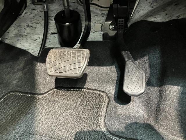 タントＸセレクション　フルセグナビ　バックカメラ　左側電動スライド衝突被害軽減ブレーキ　コーナーセンサー　フルセグナビ　Ｂｌｕｅｔｏｏｔｈ　ＤＶＤ再生　ＵＳＢ　バックカメラ　左側電動スライドドア　前席シートヒーター　ＬＥＤ　スマートキー　タイヤ４本新品交換済（滋賀県）の中古車