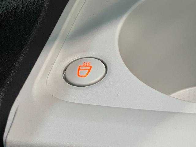 ムーヴキャンバスストライプスＧターボ　１０型ナビ　バックカメラ　前後ドラレコ衝突被害軽減ブレーキ　コーナーセンサー　１０型フルセグナビ　Ｂカメラ　ＤＶＤ　Ｂｌｕｅｔｏｏｔｈ　ＵＳＢ　ドラレコ　ＥＴＣ　前席シートヒーター　両側電動スライド　ＬＥＤ　レーダークルーズコントロール（滋賀県）の中古車