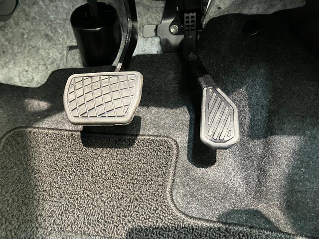 ムーヴキャンバスストライプスＧターボ　１０型ナビ　バックカメラ　前後ドラレコ衝突被害軽減ブレーキ　コーナーセンサー　１０型フルセグナビ　Ｂカメラ　ＤＶＤ　Ｂｌｕｅｔｏｏｔｈ　ＵＳＢ　ドラレコ　ＥＴＣ　前席シートヒーター　両側電動スライド　ＬＥＤ　レーダークルーズコントロール（滋賀県）の中古車