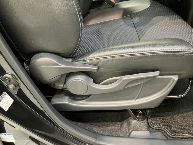 タントカスタムＸ　４ＷＤ　フルセグナビ　パノラマカメラ　車検整備付衝突被害軽減ブレーキ　コーナーセンサー　フルセグナビ　Ｂｌｕｅｔｏｏｔｈ　ＤＶＤ再生　ＵＳＢ　パノラマカメラ　両側電動スライドドア　前席シートヒーター　ＬＥＤ　スマートキー　エコアイドル　４ＷＤ（滋賀県）の中古車