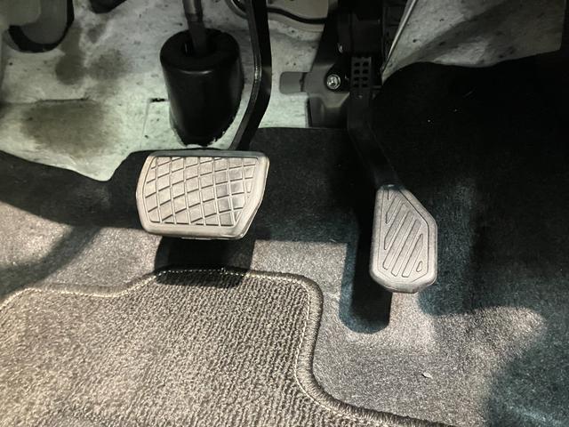 タントカスタムＸ　４ＷＤ　フルセグナビ　パノラマカメラ　車検整備付衝突被害軽減ブレーキ　コーナーセンサー　フルセグナビ　Ｂｌｕｅｔｏｏｔｈ　ＤＶＤ再生　ＵＳＢ　パノラマカメラ　両側電動スライドドア　前席シートヒーター　ＬＥＤ　スマートキー　エコアイドル　４ＷＤ（滋賀県）の中古車