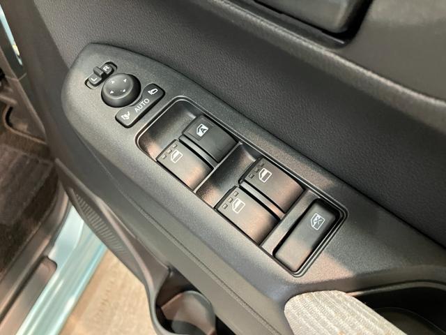 ムーヴＸ　左側電動スライドドア　スマートキー　走行５００ＫＭ弱衝突被害軽減ブレーキ　コーナーセンサー　バックカメラ（ナビ装着時用）　左側電動スライドドア　ＬＥＤヘッドライト　オートライト　オートエアコン　電動格納式ミラー　スマートキー　エコアイドル（滋賀県）の中古車