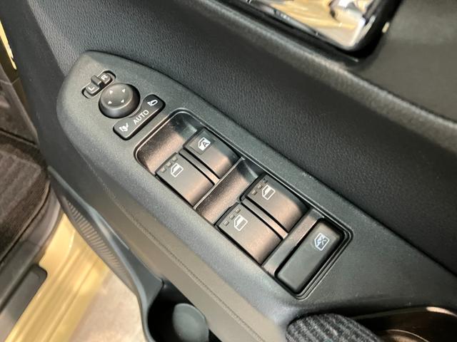 ムーヴＧ　フルセグナビ　バックカメラ　左側電動スライドドア衝突被害軽減ブレーキ　コーナーセンサー　フルセグナビ　バックカメラ　ＤＶＤ再生　Ｂｌｕｅｔｏｏｔｈ　ＵＳＢ　左側電動スライドドア　ＬＥＤ　オートライト　オートエアコン　電動パーキングブレーキ（滋賀県）の中古車