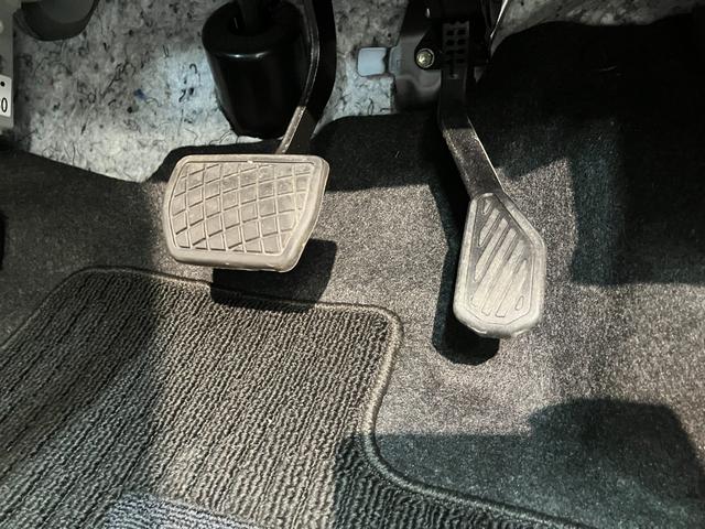 ムーヴＧ　フルセグナビ　バックカメラ　左側電動スライドドア衝突被害軽減ブレーキ　コーナーセンサー　フルセグナビ　バックカメラ　ＤＶＤ再生　Ｂｌｕｅｔｏｏｔｈ　ＵＳＢ　左側電動スライドドア　ＬＥＤ　オートライト　オートエアコン　電動パーキングブレーキ（滋賀県）の中古車