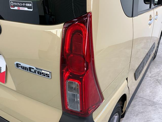 タントファンクロス　フルセグナビ　パノラマカメラ　ドラレコ衝突被害軽減ブレーキ　コーナーセンサー　フルセグナビ　Ｂｌｕｅｔｏｏｔｈ　ＤＶＤ再生　ＵＳＢ　パノラマカメラ　前後ドラレコ　両側電動スライドドア　前席シートヒーター　ＬＥＤ　オートライト　スマートキー（滋賀県）の中古車