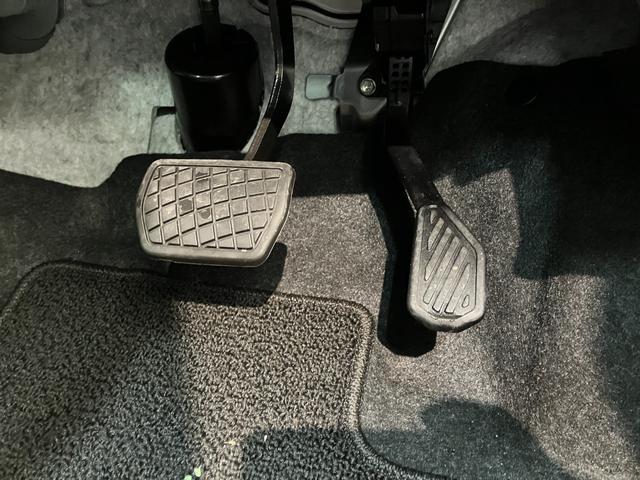 ムーヴキャンバスセオリーＧ　９型ディスプレイオーディオ　両側電動スライドドア衝突被害軽減ブレーキ　コーナーセンサー　９型ディスプレイオーディオ　フルセグ　Ｂｌｕｅｔｏｏｔｈ　ＵＳＢ　バックカメラ　両側電動スライドドア　前席シートヒーター　ＬＥＤ　ワイヤレス充電器　エコアイドル（滋賀県）の中古車