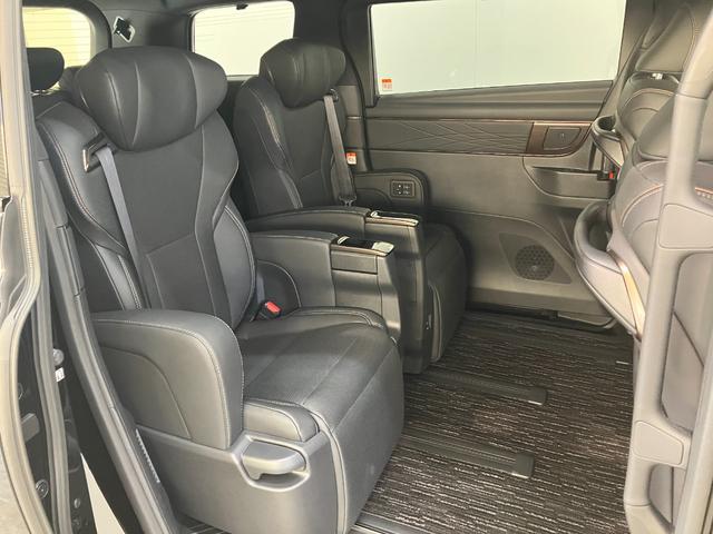 アルファードZ 14型ナビ Pカメラ モデリスタ トヨタチームメイトTSS 14型フルセグナビ パノラマカメラ Bluetooth USB 両側電動スライイド パワーバックドア アドバンストドライブ&パーク シートヒーター&エアコン ハンドルヒーター(滋賀県)の中古車