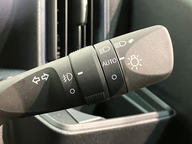 タントカスタムＸ　９型ディスプレイオーディオ　届出済未使用車衝突被害軽減ブレーキ　コーナーセンサー　９型ディスプレイオーディオ　フルセグ　Ｂｌｕｅｔｏｏｔｈ　ＵＳＢ　バックカメラ　両側電動スライドドア　前席シートヒーター　ＬＥＤ　スマートキー　エコアイドル（滋賀県）の中古車