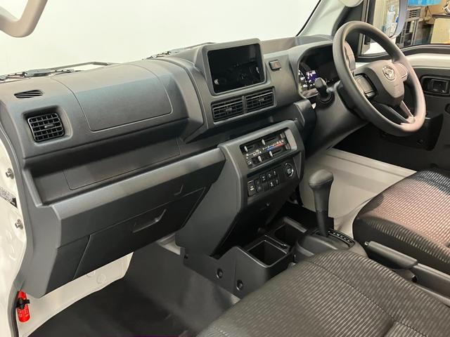 ハイゼットトラックジャンボエクストラ　４ＷＤ　ＣＶＴ　届出済未使用車衝突被害軽減ブレーキ　スマアシ　コーナーセンサー　ＬＥＤヘッドライト　オートライト　スマートキー　パワーウインドウ　電動格納式ミラー　４ＷＤ　デフロック　荷台作業灯　届出済未使用車（滋賀県）の中古車