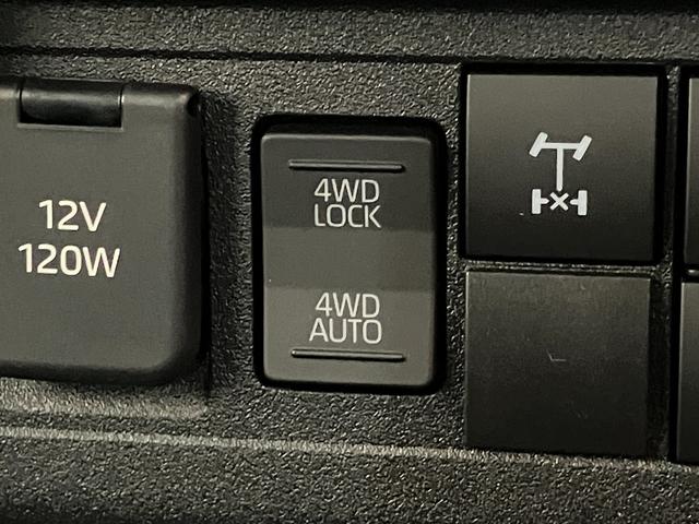 ハイゼットトラックジャンボエクストラ　４ＷＤ　ＣＶＴ　届出済未使用車衝突被害軽減ブレーキ　スマアシ　コーナーセンサー　ＬＥＤヘッドライト　オートライト　スマートキー　パワーウインドウ　電動格納式ミラー　４ＷＤ　デフロック　荷台作業灯　届出済未使用車（滋賀県）の中古車