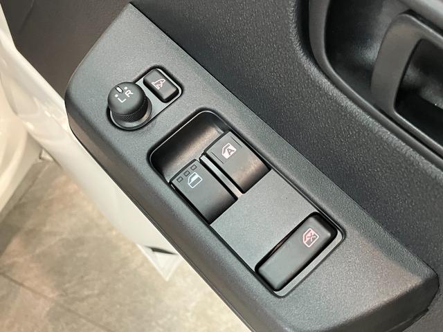 ハイゼットトラックジャンボエクストラ　４ＷＤ　ＣＶＴ　届出済未使用車衝突被害軽減ブレーキ　スマアシ　コーナーセンサー　ＬＥＤヘッドライト　オートライト　スマートキー　パワーウインドウ　電動格納式ミラー　４ＷＤ　デフロック　荷台作業灯　届出済未使用車（滋賀県）の中古車