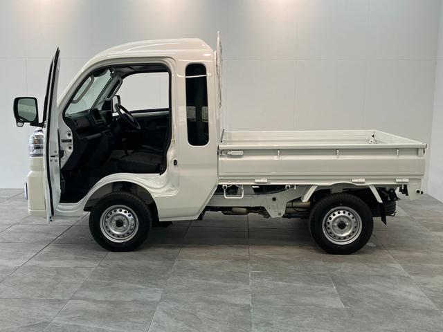 ハイゼットトラックジャンボエクストラ　４ＷＤ　ＣＶＴ　届出済未使用車衝突被害軽減ブレーキ　スマアシ　コーナーセンサー　ＬＥＤヘッドライト　オートライト　スマートキー　パワーウインドウ　電動格納式ミラー　４ＷＤ　デフロック　荷台作業灯　届出済未使用車（滋賀県）の中古車