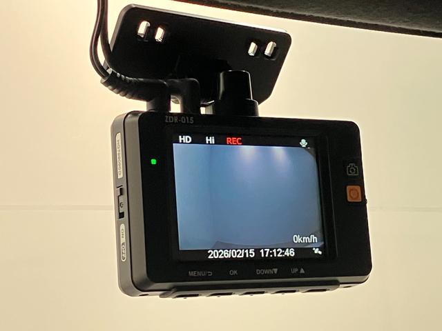 タントカスタムＸ　４ＷＤ　フルセグナビ　バックカメラ　前後ドラレコ衝突被害軽減ブレーキ　コーナーセンサー　フルセグナビ　Ｂｌｕｅｔｏｏｔｈ　ＤＶＤ再生　ＵＳＢ　バックカメラ　前後ドラレコ　両側電動スライドドア　前席シートヒーター　オートエアコン　フルタイム４ＷＤ（滋賀県）の中古車