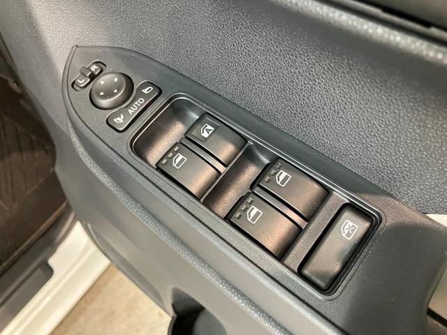 タントＸ　９型ディスプレイオーディオ　駐車支援機能　両側パワスラ衝突被害軽減ブレーキ　コーナーセンサー　９型ディスプレイオーディオ　フルセグ　Ｂｌｕｅｔｏｏｔｈ　ＵＳＢ　パノラマカメラ　前後ドラレコ　両側パワスラ　シートヒーター　スマートキー　駐車支援システム（滋賀県）の中古車