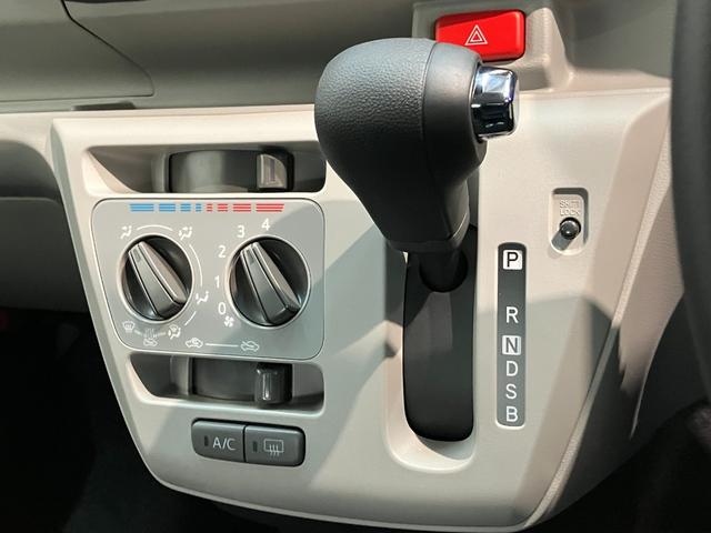 ミライースX SA3 LEDヘッドライト キーレス 届出済未使用車衝突被害軽減ブレーキ スマアシ3 コーナーセンサー バックカメラ(ナビ装着時用) LEDヘッドライト 電動格納式ミラー マニュアルレベリング キーレスエントリー オートライト エコアイドル(滋賀県)の中古車