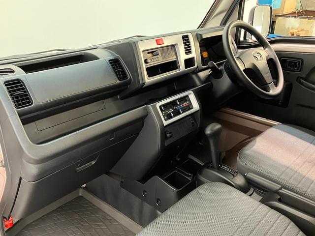 ハイゼットトラックスタンダード　２ＷＤ　ＡＴ車　キーレス　パワーウインドウ４ＡＴ　ＡＭ／ＦＭラジオ　マニュアルエアコン　マニュアルレベリング　キーレスエントリー　パワーウインドウ（滋賀県）の中古車