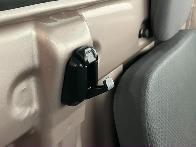 ハイゼットトラックスタンダード　２ＷＤ　ＡＴ車　キーレス　パワーウインドウ４ＡＴ　ＡＭ／ＦＭラジオ　マニュアルエアコン　マニュアルレベリング　キーレスエントリー　パワーウインドウ（滋賀県）の中古車