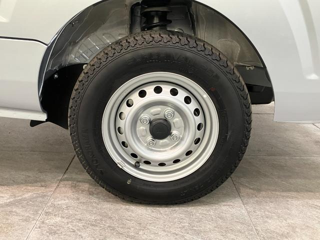 ハイゼットトラックスタンダード　農用スペシャル　４ＷＤ　デフロック　ＣＶＴ車衝突被害軽減ブレーキ　パートタイム４ＷＤ　デフロック　ＡＭ／ＦＭラジオ　マニュアルエアコン　マニュアルレベリング　オートライト　荷台作業灯　リヤ４枚リーフスプリング（滋賀県）の中古車