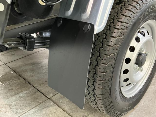 ハイゼットトラックスタンダード　農用スペシャル　４ＷＤ　デフロック　ＣＶＴ車衝突被害軽減ブレーキ　パートタイム４ＷＤ　デフロック　ＡＭ／ＦＭラジオ　マニュアルエアコン　マニュアルレベリング　オートライト　荷台作業灯　リヤ４枚リーフスプリング（滋賀県）の中古車