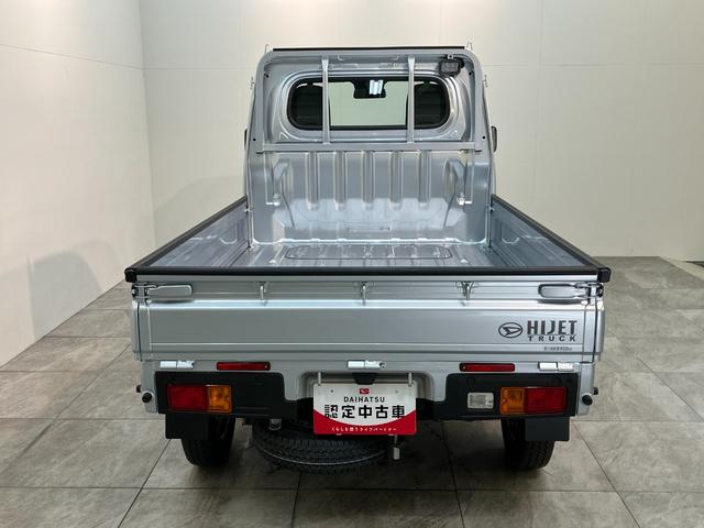 ハイゼットトラックスタンダード　農用スペシャル　４ＷＤ　デフロック　ＣＶＴ車衝突被害軽減ブレーキ　パートタイム４ＷＤ　デフロック　ＡＭ／ＦＭラジオ　マニュアルエアコン　マニュアルレベリング　オートライト　荷台作業灯　リヤ４枚リーフスプリング（滋賀県）の中古車