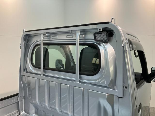 ハイゼットトラックスタンダード　農用スペシャル　４ＷＤ　デフロック　ＣＶＴ車衝突被害軽減ブレーキ　パートタイム４ＷＤ　デフロック　ＡＭ／ＦＭラジオ　マニュアルエアコン　マニュアルレベリング　オートライト　荷台作業灯　リヤ４枚リーフスプリング（滋賀県）の中古車